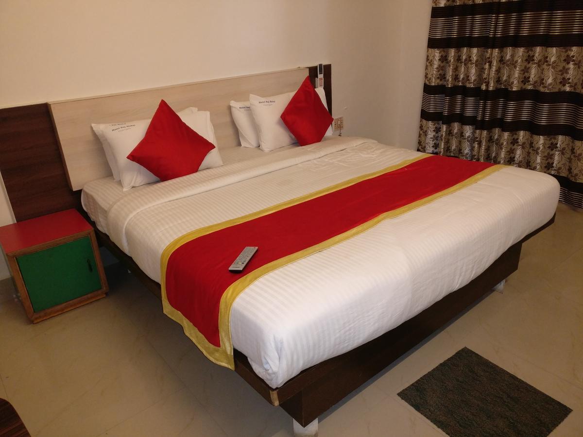 Hotel Raj Mahal Chikmagalūr Extérieur photo