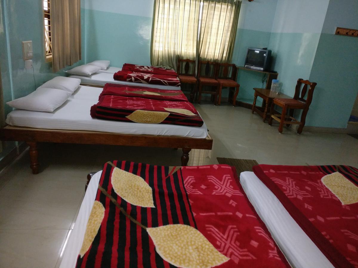 Hotel Raj Mahal Chikmagalūr Extérieur photo