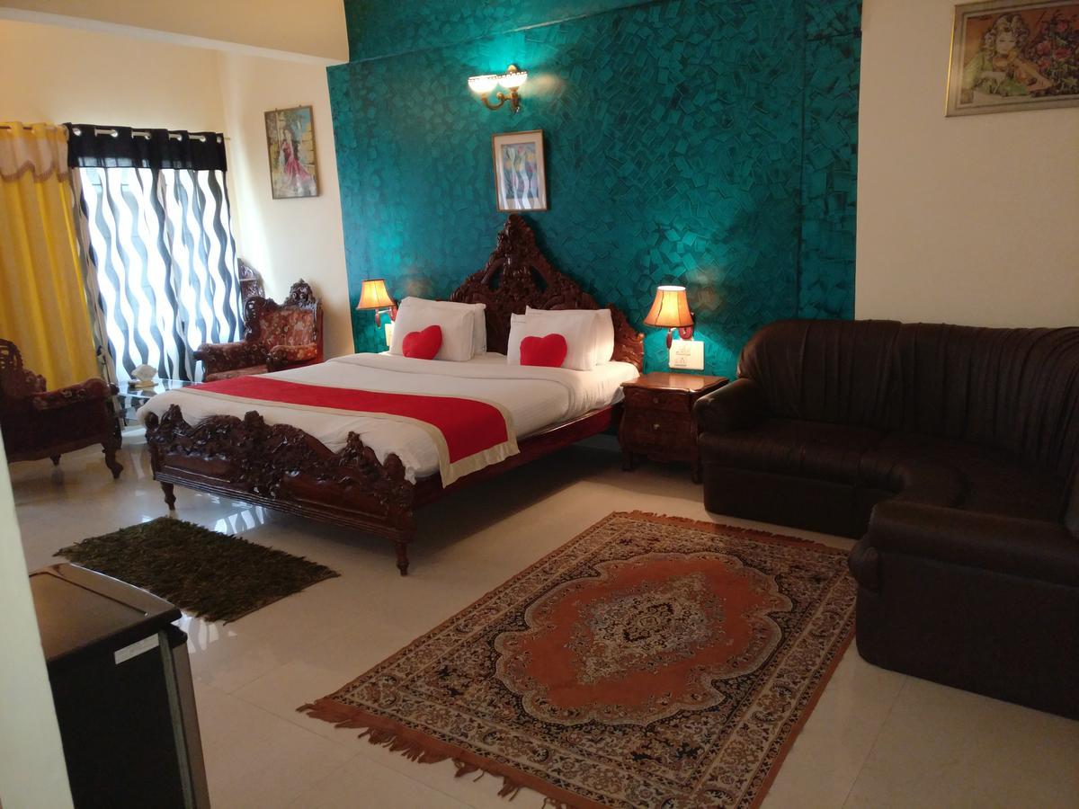 Hotel Raj Mahal Chikmagalūr Extérieur photo