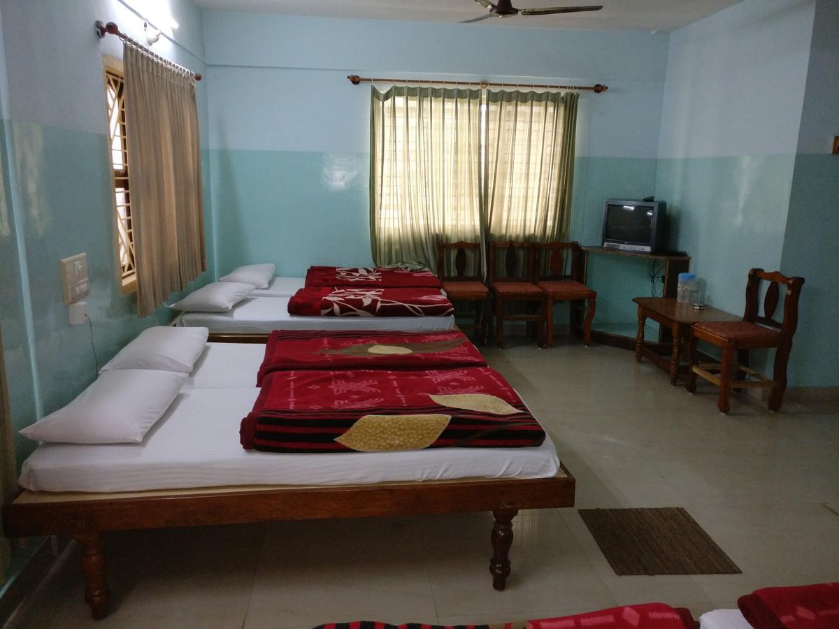 Hotel Raj Mahal Chikmagalūr Extérieur photo