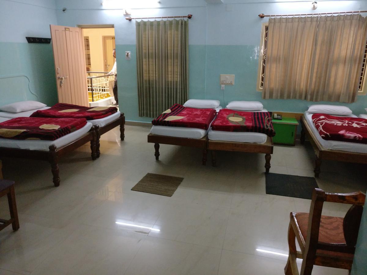 Hotel Raj Mahal Chikmagalūr Extérieur photo
